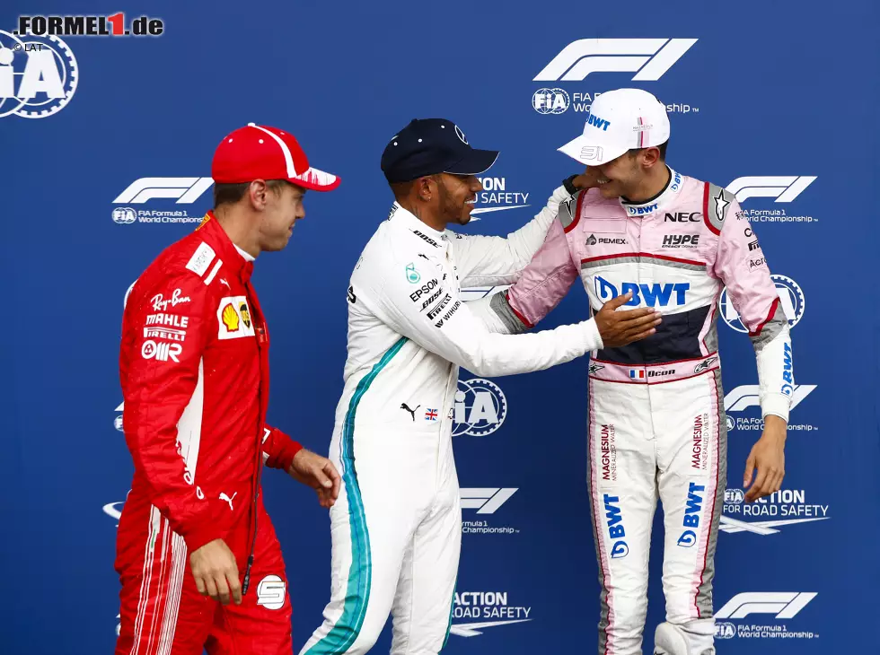 Foto zur News: Sebastian Vettel, Esteban Ocon, Lewis Hamilton