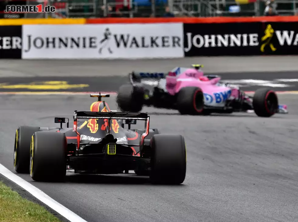 Daniel Ricciardo, Esteban Ocon Foto zur News: Daniel Ricciardo, Esteban Ocon