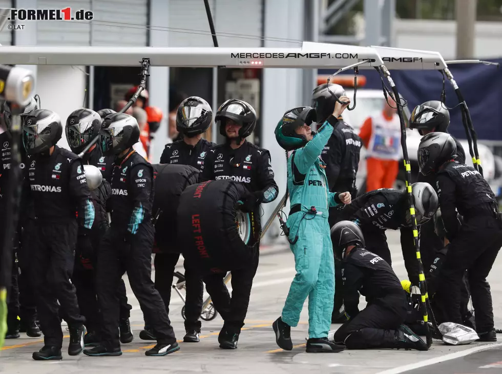 Foto zur News: Mercedes-Boxencrew