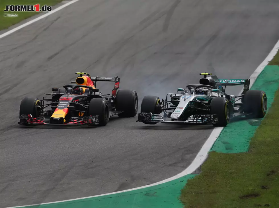 Foto zur News: Max Verstappen, Valtteri Bottas