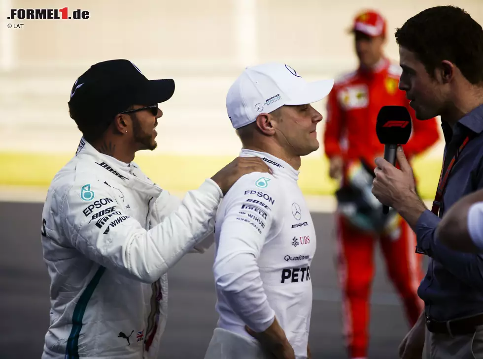 Foto zur News: Lewis Hamilton, Valtteri Bottas