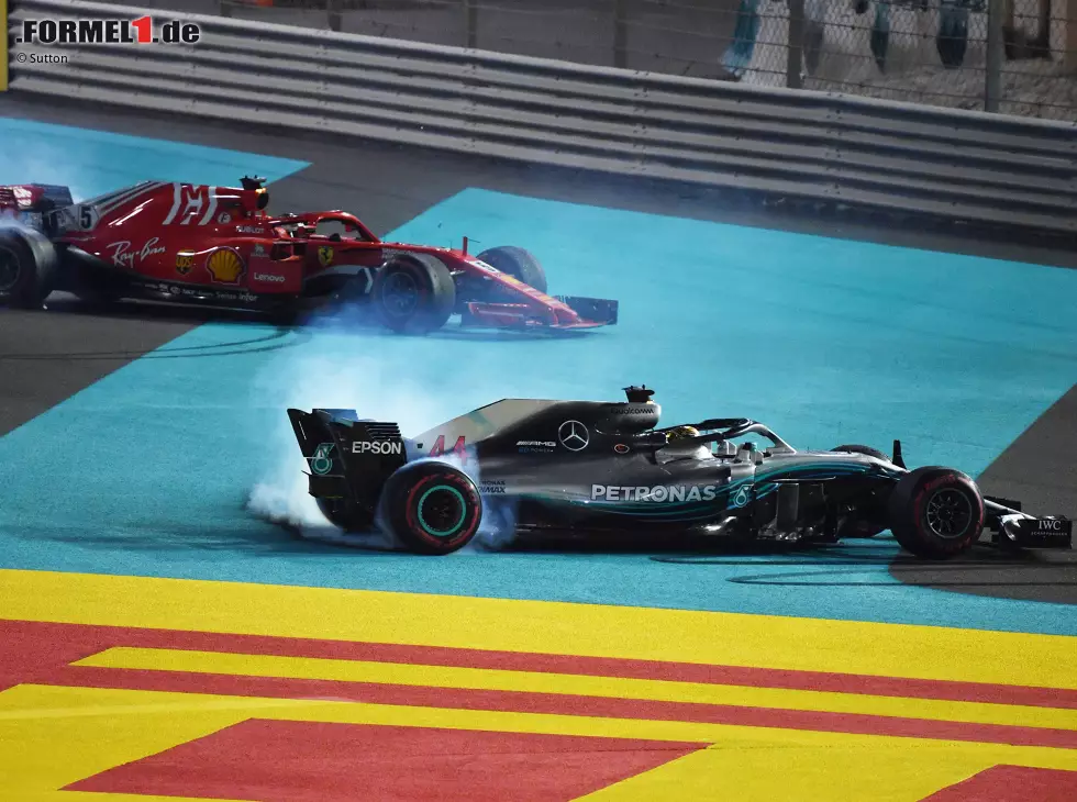 Foto zur News: Lewis Hamilton, Sebastian Vettel