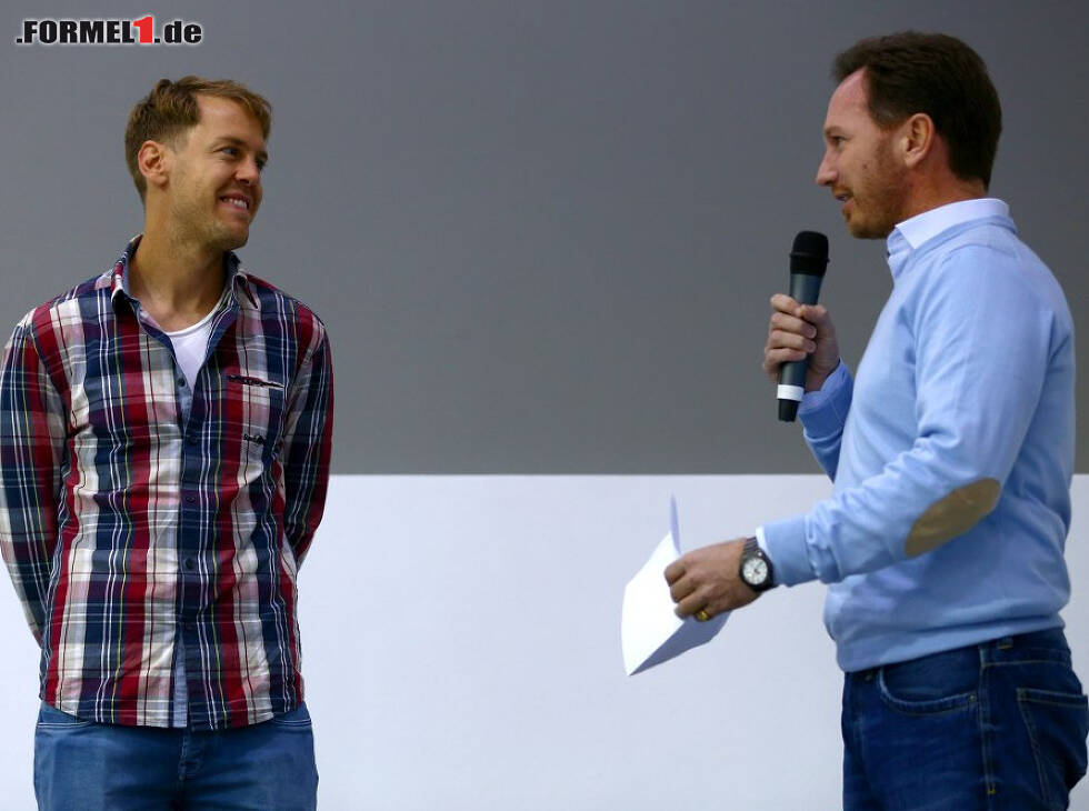 Foto zur News: Sebastian Vettel und Christian Horner