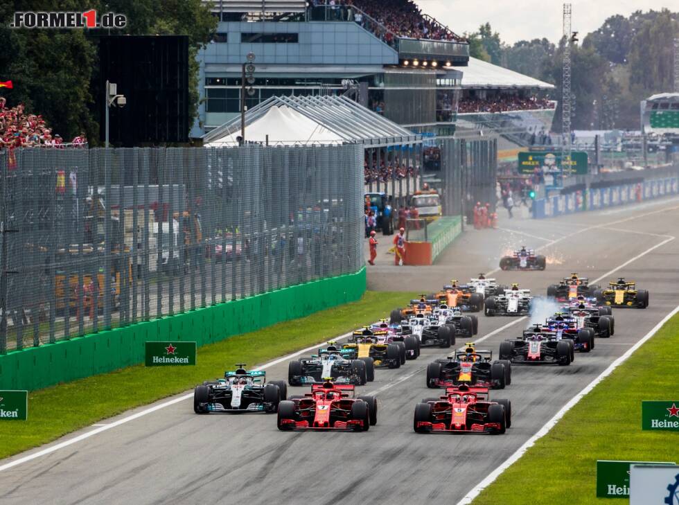 Foto zur News: Start in Monza: Kimi Räikkönen, Sebastian Vettel, Lewis Hamilton, Valtteri Bottas, Max Verstappen