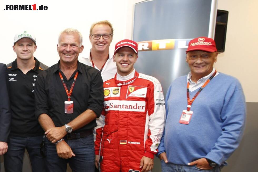 Foto zur News: Bernie Ecclestone, Nico Rosberg, Nico Hülkenberg, Sebastian Vettel
