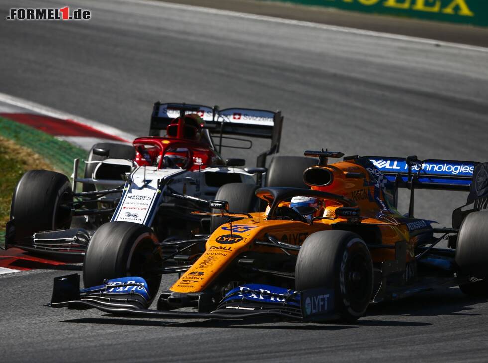 Foto zur News: Carlos Sainz, Kimi Räikkönen