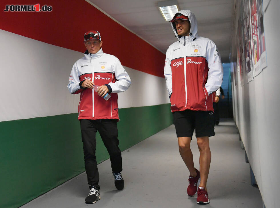Foto zur News: Kimi Räikkönen, Antonio Giovinazzi