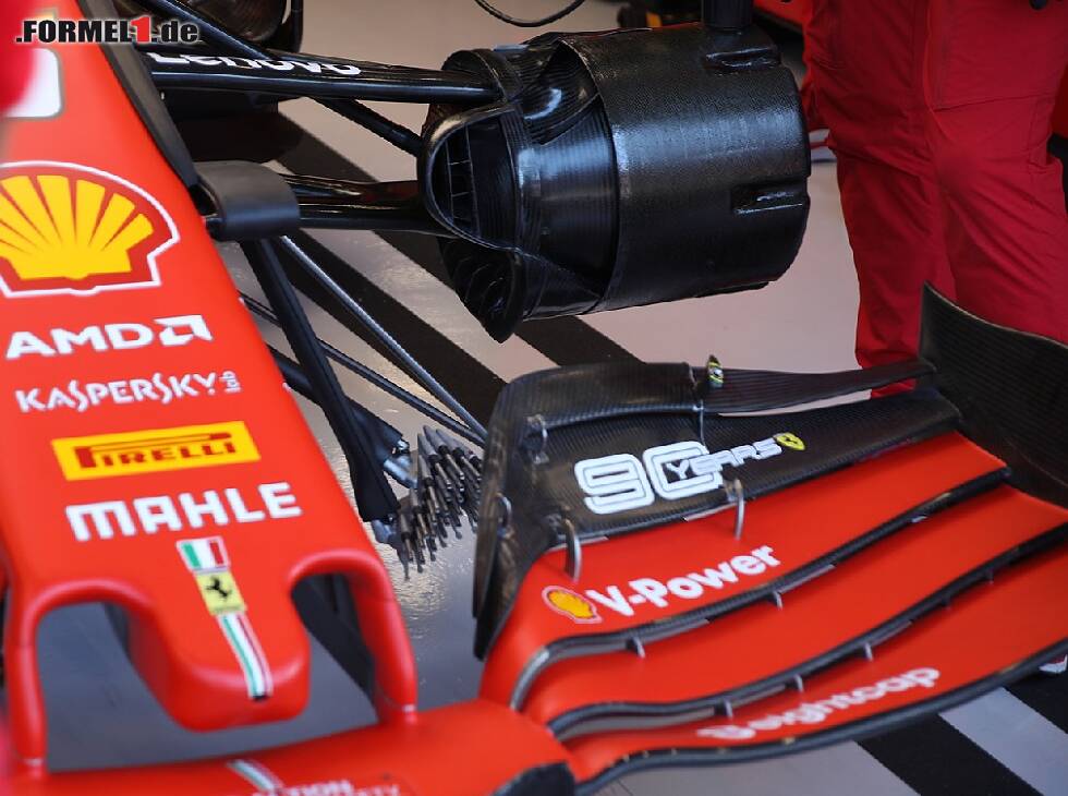 Foto zur News: Ferrari, Frontflügel, Sonde