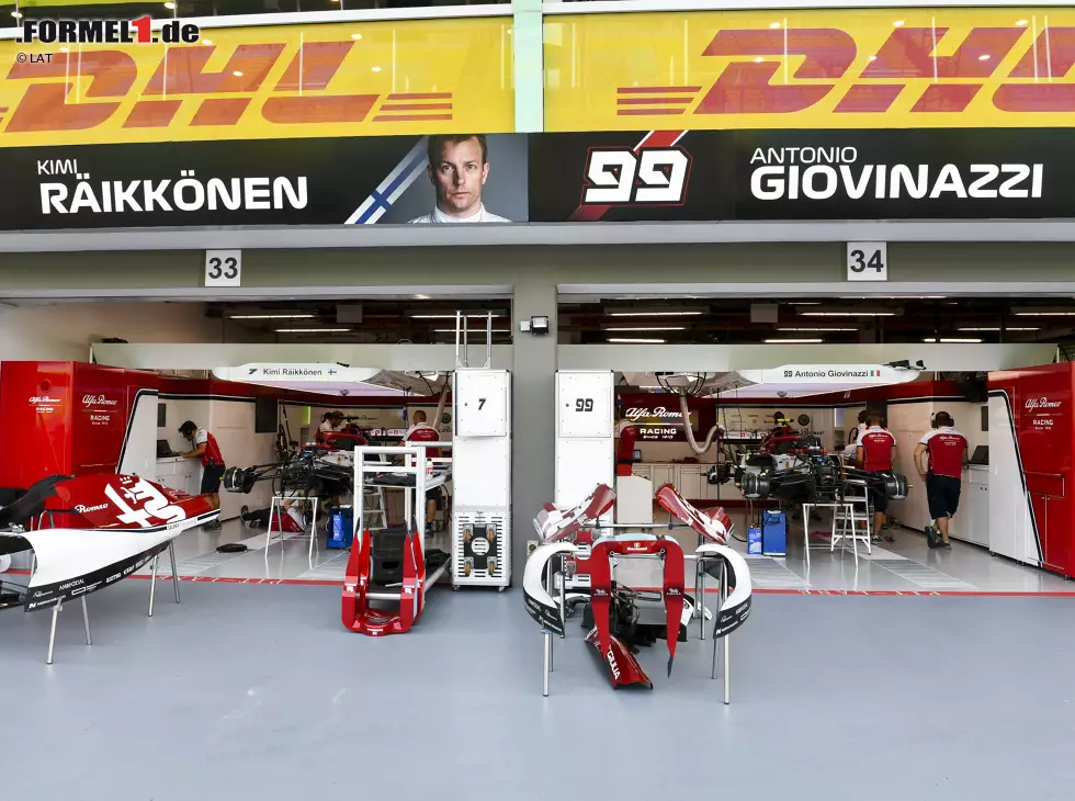 Foto zur News: Box von Alfa Romeo in Singapur 2019