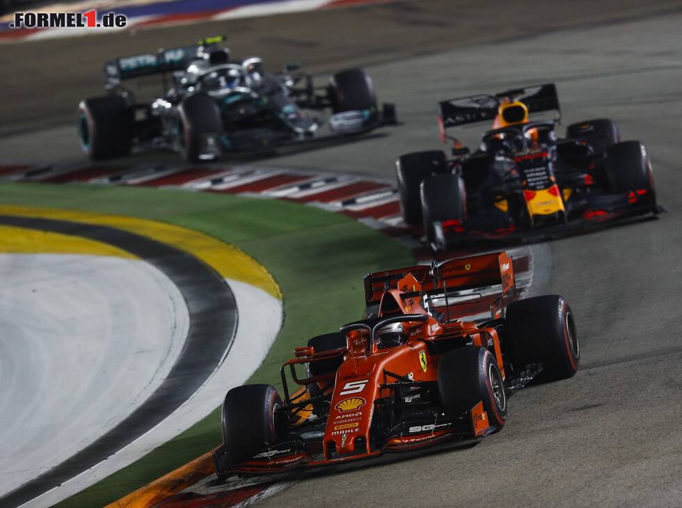 Foto zur News: Sebastian Vettel, Max Verstappen, Valtteri Bottas