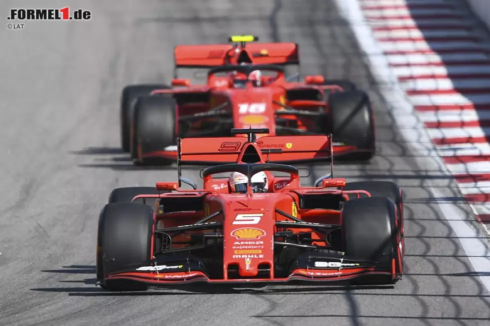 Foto zur News: Sebastian Vettel, Charles Leclerc