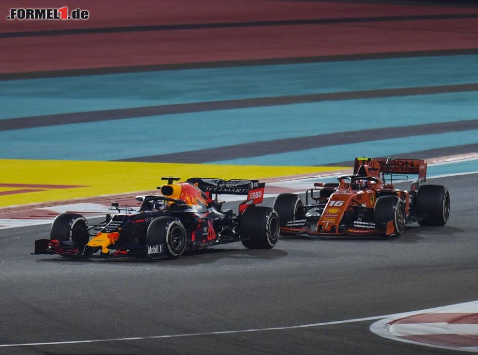 Foto zur News: Max Verstappen, Charles Leclerc