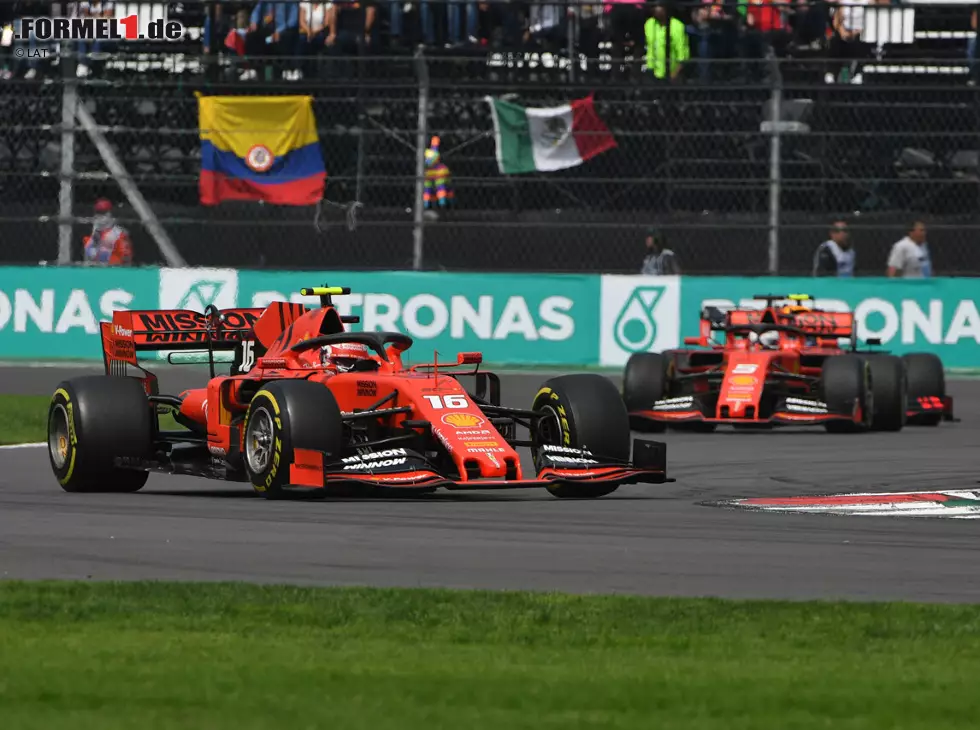 Foto zur News: Charles Leclerc, Sebastian Vettel, Alexander Albon