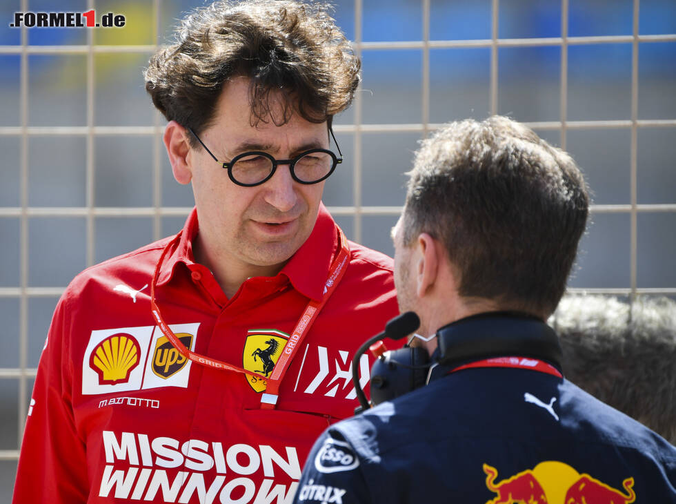 Foto zur News: Mattia Binotto und Christian Horner