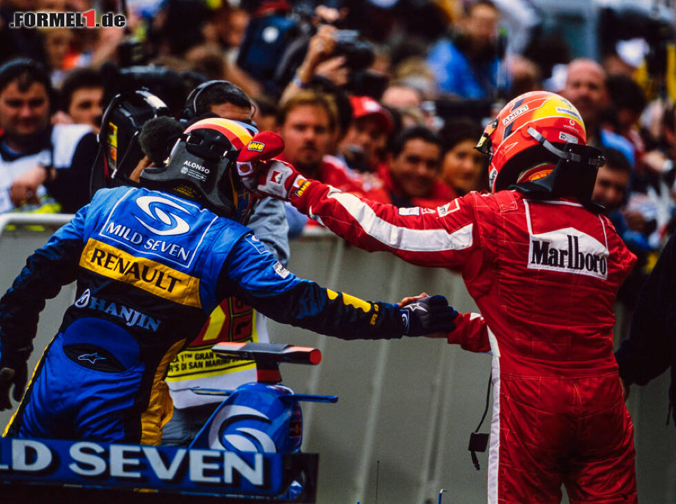 Foto zur News: Fernando Alonso, Michael Schumacher
