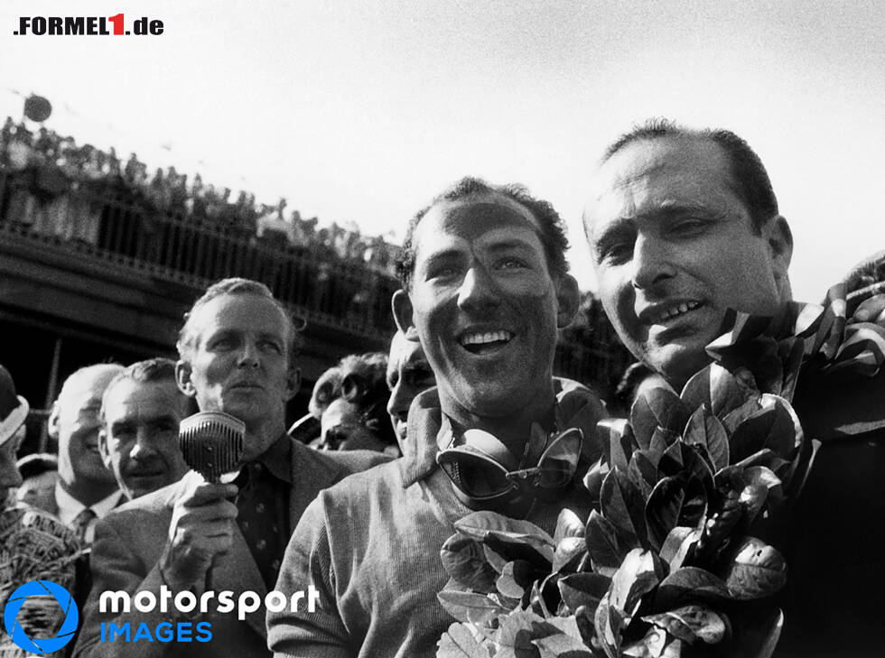 Foto zur News: Stirling Moss, Juan Manuel Fangio