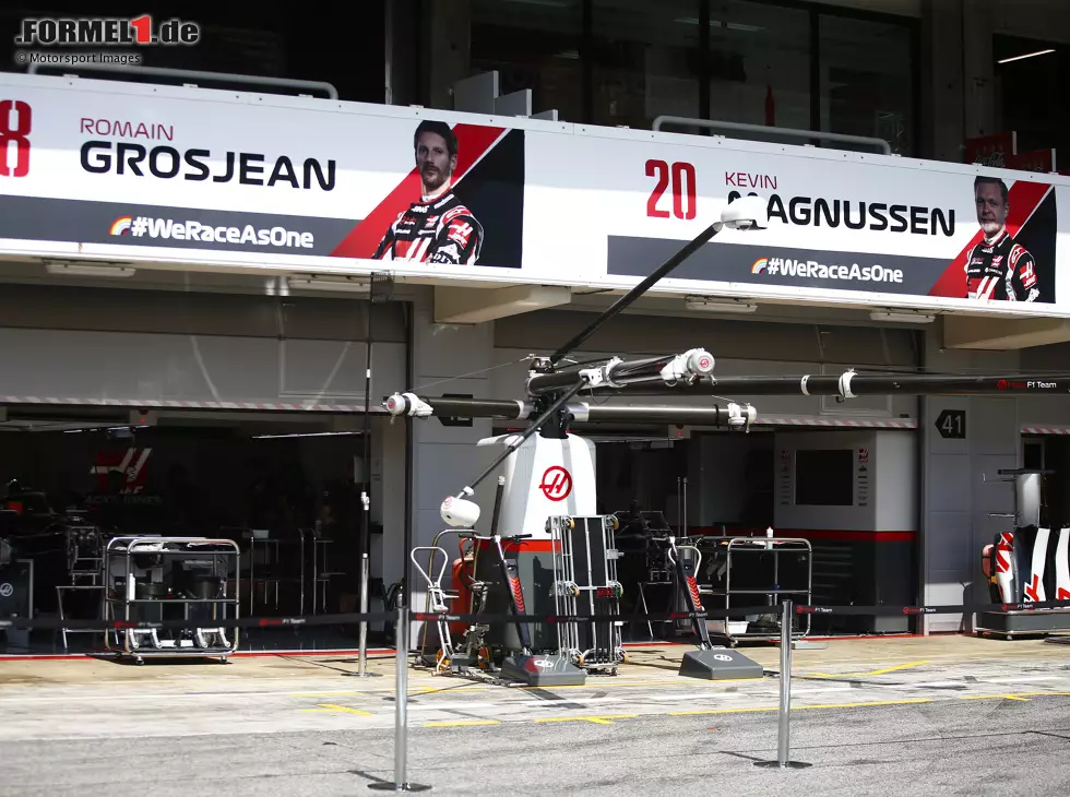 Foto zur News: Kevin Magnussen, Romain Grosjean