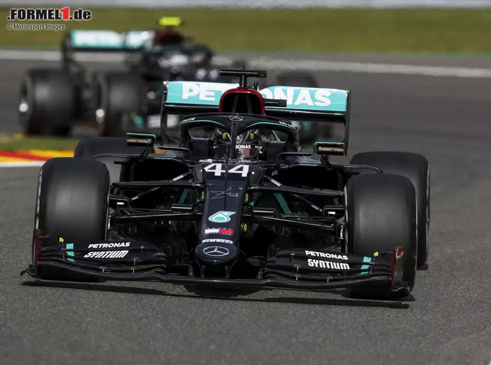 Lewis Hamilton, Valtteri Bottas Foto zur News: Lewis Hamilton, Valtteri Bottas