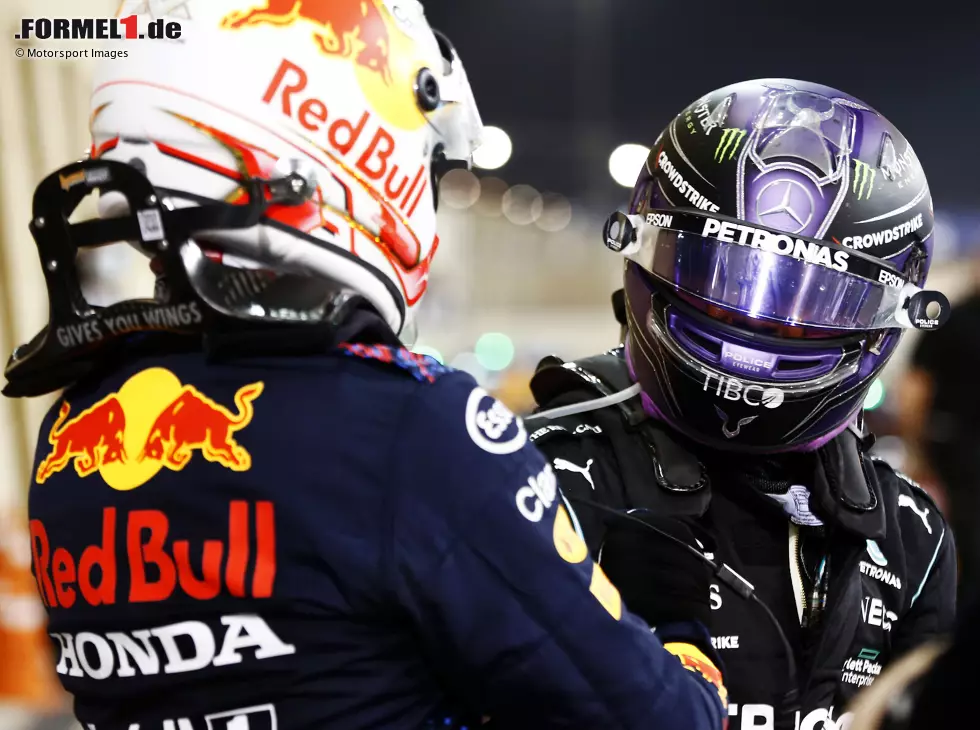 Foto zur News: Max Verstappen, Lewis Hamilton