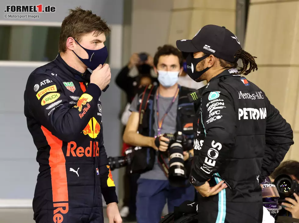 Foto zur News: Max Verstappen, Lewis Hamilton