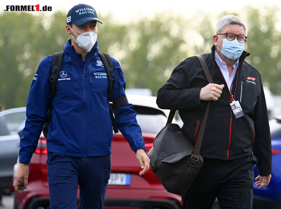 Foto zur News: George Russell, Ross Brawn