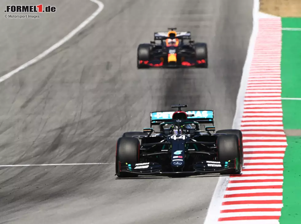 Foto zur News: Lewis Hamilton, Max Verstappen