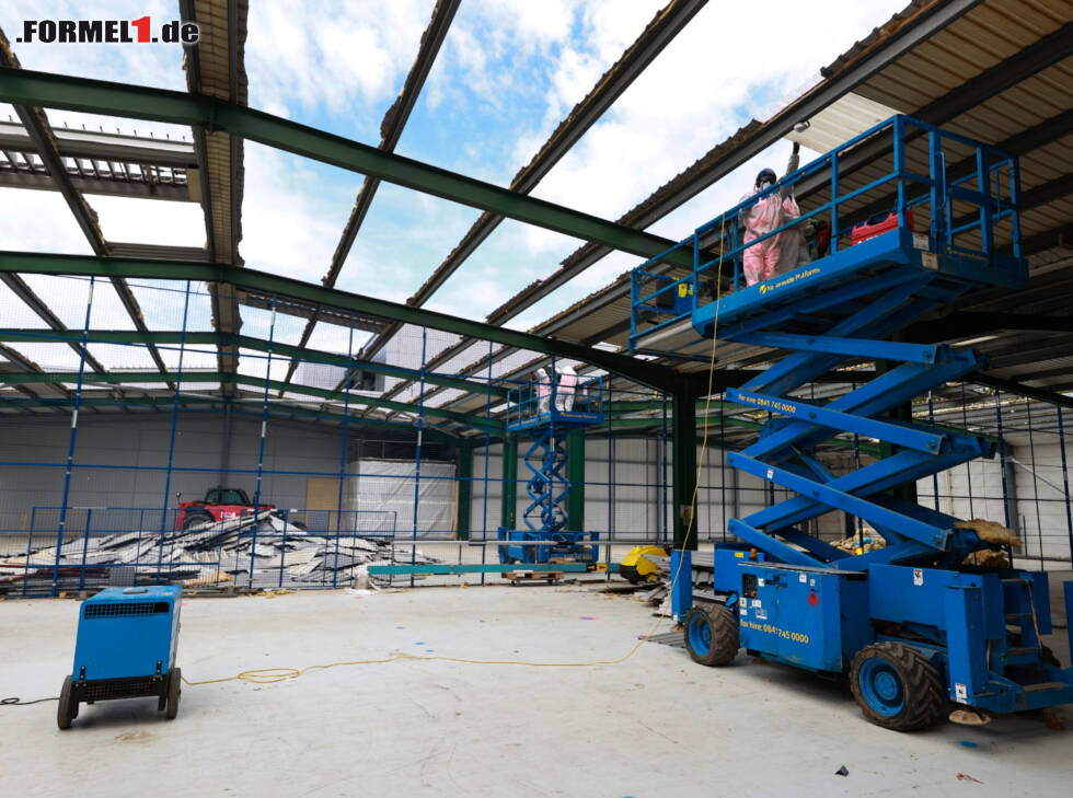 Foto zur News: Umbauarbeiten am neuen Red-Bull-Powertrains-Campus in Milton Keynes, Großbritannien