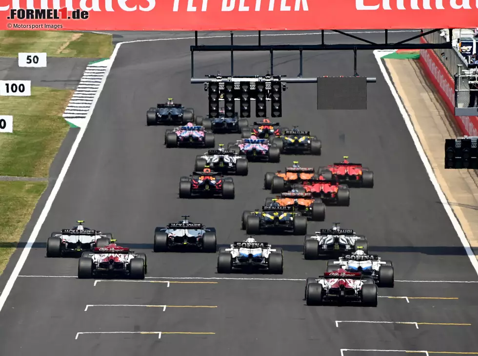 Foto zur News: Valtteri Bottas, Lewis Hamilton