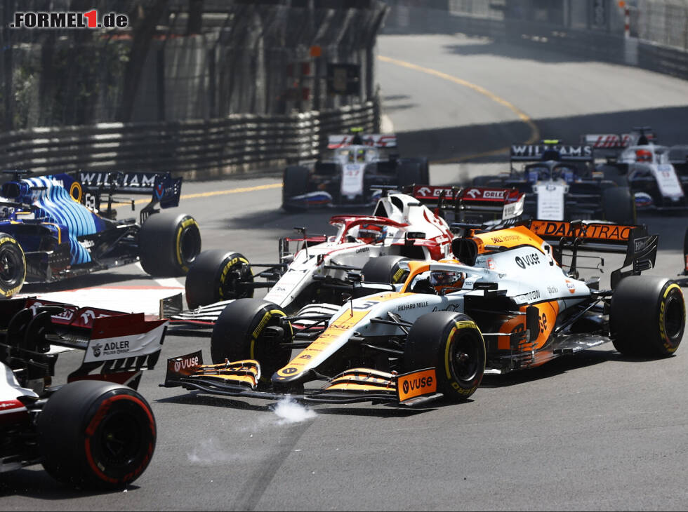 Foto zur News: Daniel Ricciardo, Kimi Räikkönen, Fernando Alonso, Nicholas Latifi