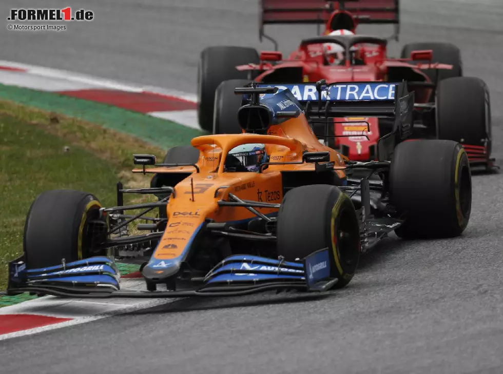 Daniel Ricciardo (McLaren) und Charles Leclerc (Ferrari) beim Formel-1-Grand-Prix der Steiermark 2021 in Spielberg auf dem Red Bull Ring Foto zur News: Daniel Ricciardo (McLaren) und Charles Leclerc (Ferrari) beim Formel-1-Grand-Prix der Steiermark 2021 in Spielberg auf dem Red Bull Ring