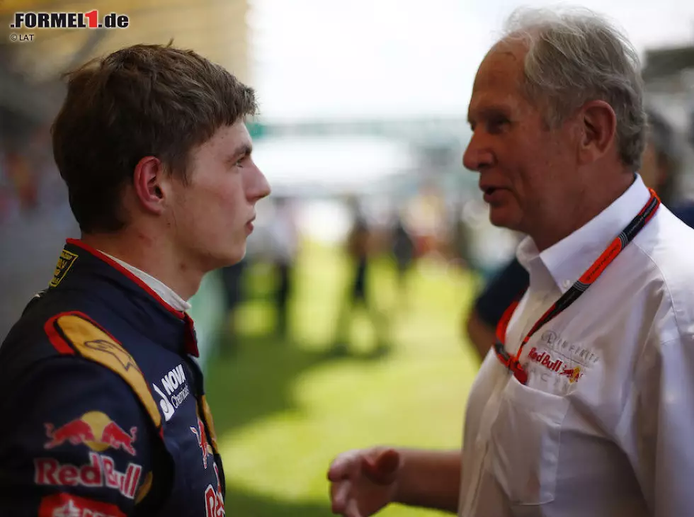 Foto zur News: Max Verstappen (Toro Rosso) im Gespräch mit Red Bulls Motorsportkonsulent Helmut Marko