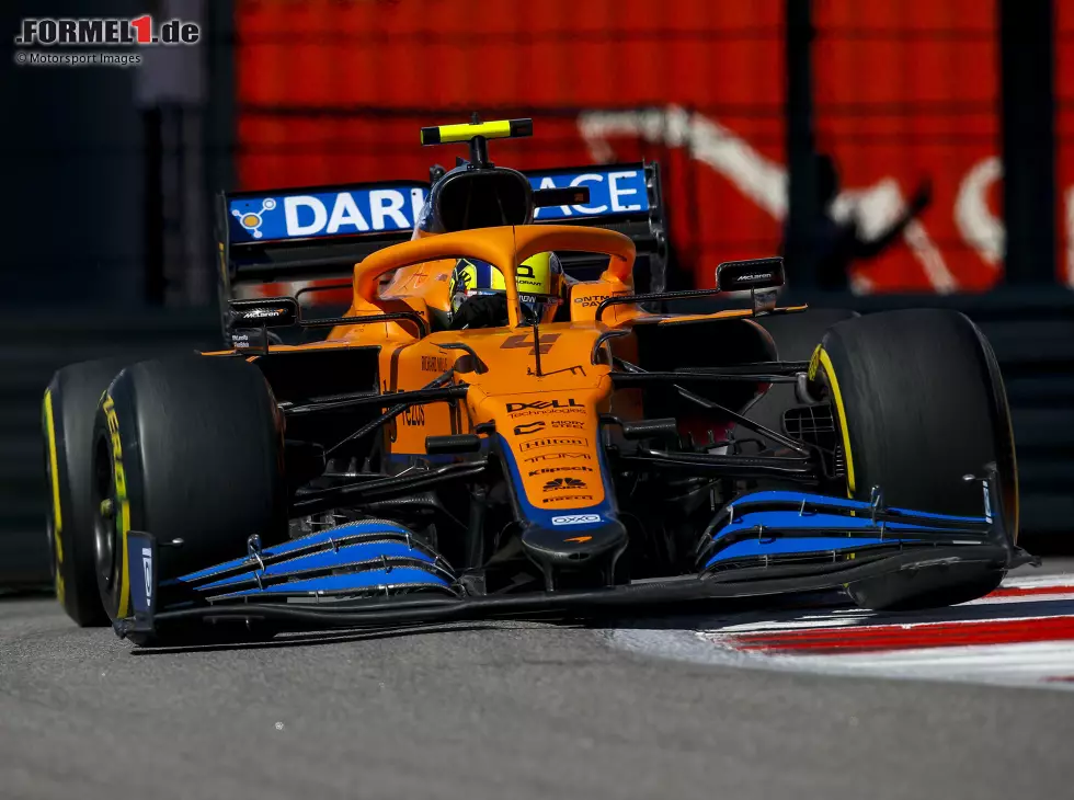 Foto zur News: Lando Norris (McLaren MCL35M) im Training der Formel 1 in Sotschi 2021