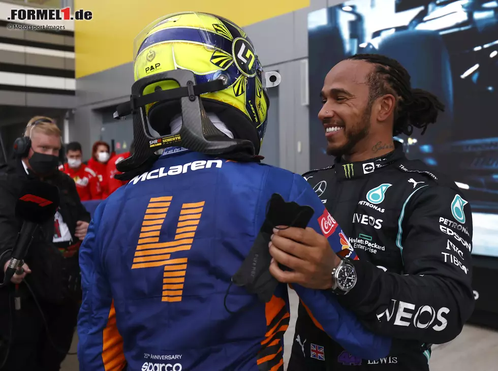 Lando Norris, Lewis Hamilton Foto zur News: Lando Norris, Lewis Hamilton