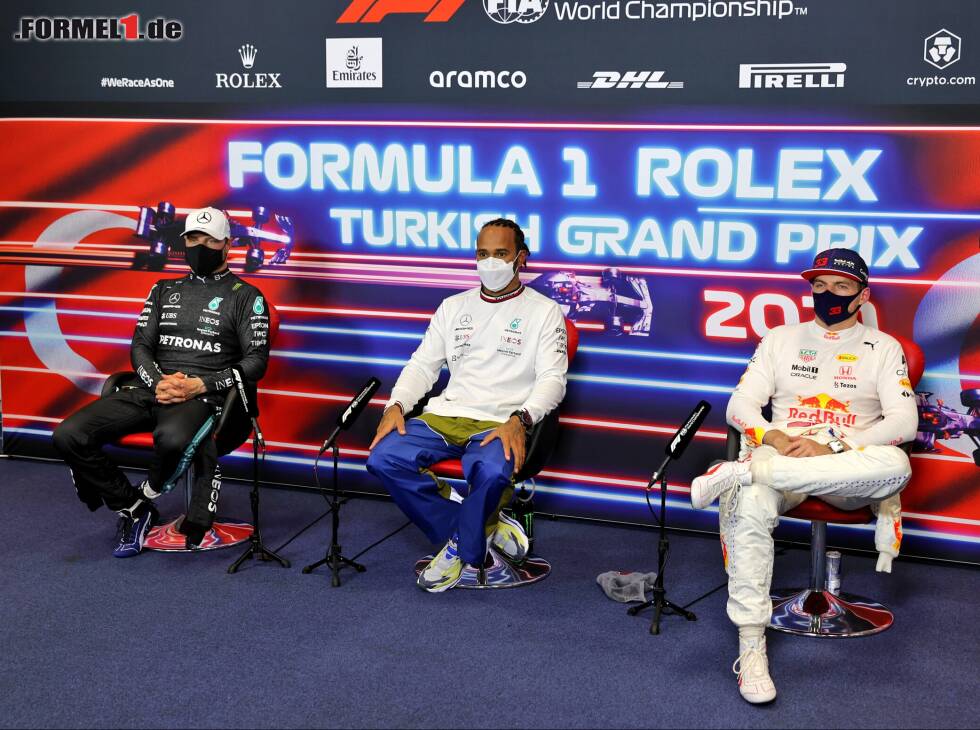 Foto zur News: Valtteri Bottas, Lewis Hamilton, Max Verstappen