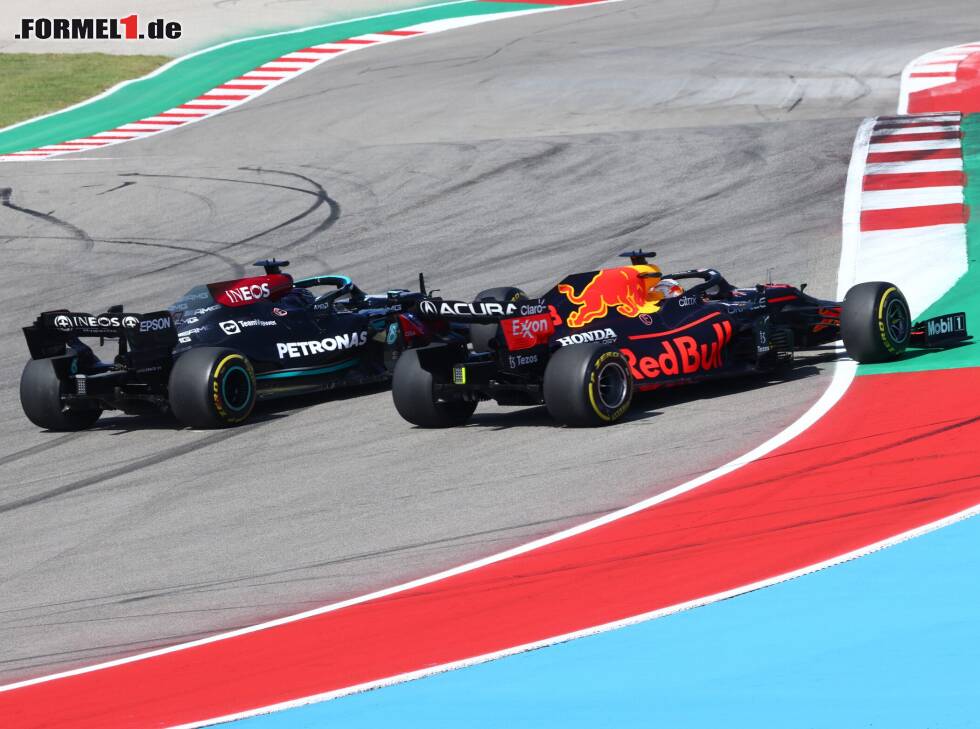 Foto zur News: Max Verstappen, Lewis Hamilton