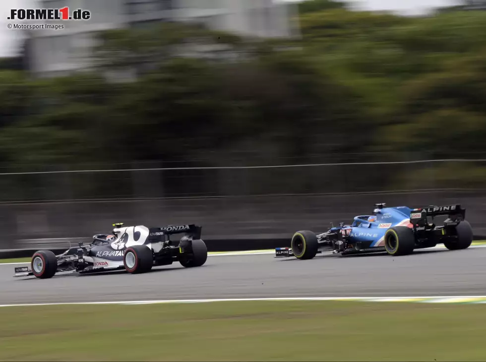 Pierre Gasly, Fernando Alonso Foto zur News: Pierre Gasly, Fernando Alonso