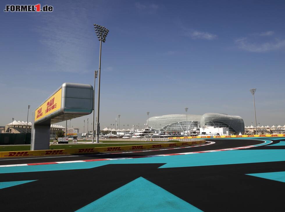 Foto zur News: Die neue Kurve 9 nach dem Umbau am Yas Marina Circuit in Abu Dhabi zur Formel-1-Saison 2021