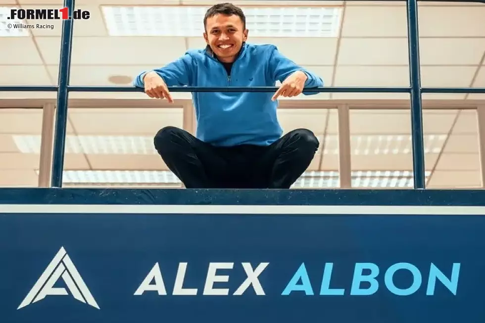 Foto zur News: Alex Albon hat das Formel-1-Comeback geschafft