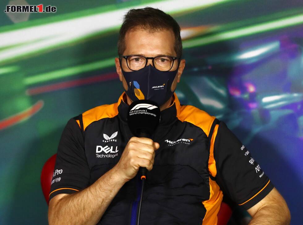 Foto zur News: Andreas Seidl bei der Pressekonferenz des Formel-1-Rennens in Saudi-Arabien
