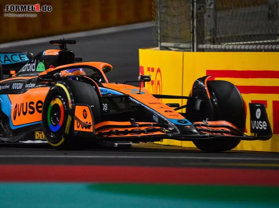 Daniel Ricciardo im McLaren MCL36 beim Formel-1-Rennen in Dschidda 2022 Foto zur News: Daniel Ricciardo im McLaren MCL36 beim Formel-1-Rennen in Dschidda 2022