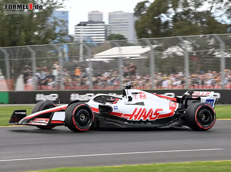 Foto zur News: Kevin Magnussen haderte mit der Abstimmung seines Haas VF-22
