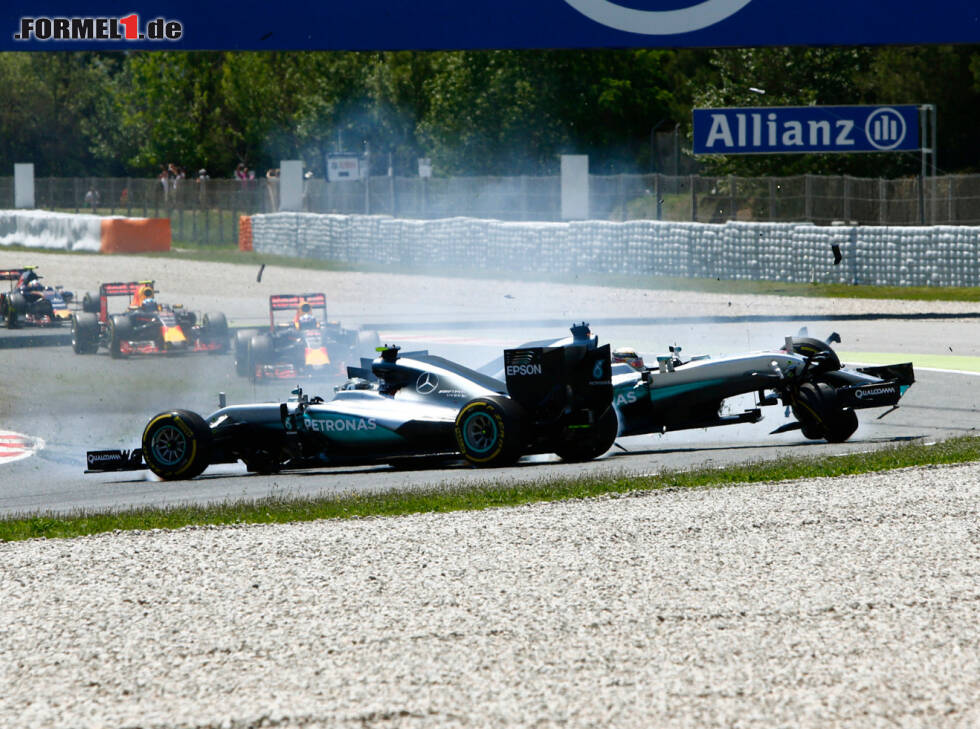 Foto zur News: Nico Rosberg, Lewis Hamilton