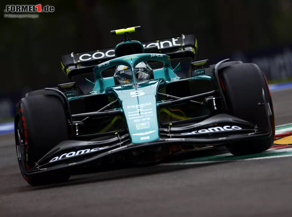 Sebastian Vettel (Aston Martin AMR 22) im Qualifying zum Formel-1-Rennen in Imola 2022 Foto zur News: Sebastian Vettel (Aston Martin AMR 22) im Qualifying zum Formel-1-Rennen in Imola 2022