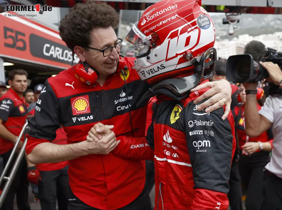 Mattia Binotto, Charles Leclerc Foto zur News: Mattia Binotto, Charles Leclerc