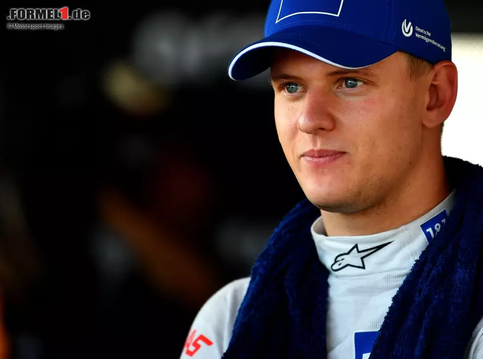 Foto zur News: Mick Schumacher im Porträt beim Formel-1-Rennen 2022 in Baku