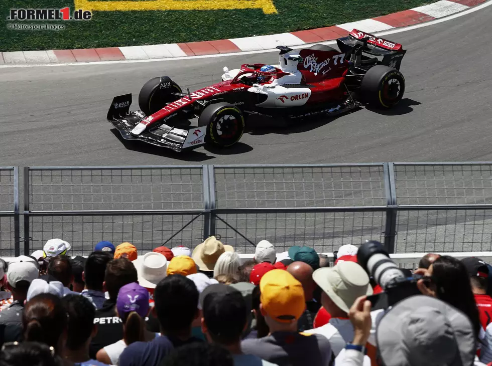Foto zur News: Valtteri Bottas (Alfa Romeo) im Training zum Formel-1-Rennen in Kanada 2022