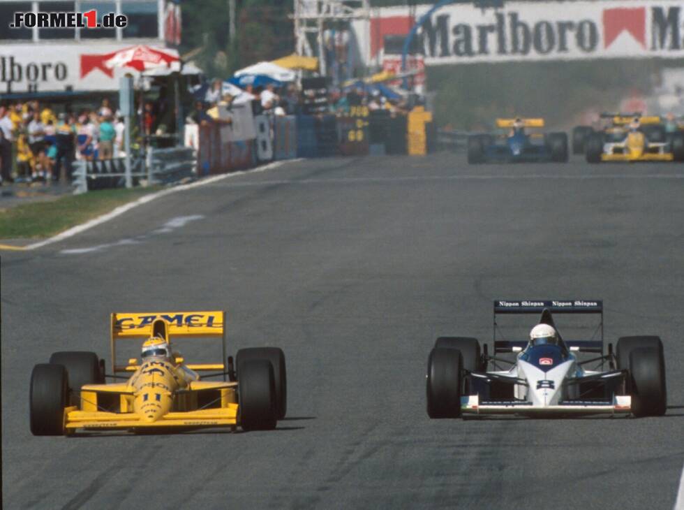 Foto zur News: Nelson Piquet (Lotus) und Martin Brundle (Brabham) beim Grand Prix von Portugal in Estoril 1989