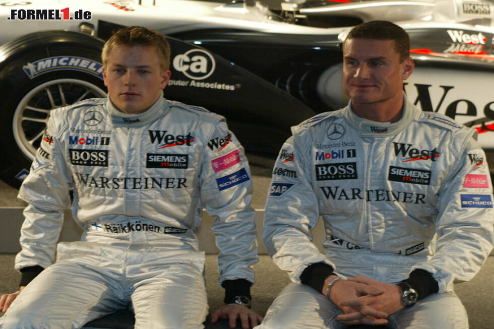 Foto zur News: Kimi Räikkönen und David Coulthard bei der Präsentation des McLaren 2002