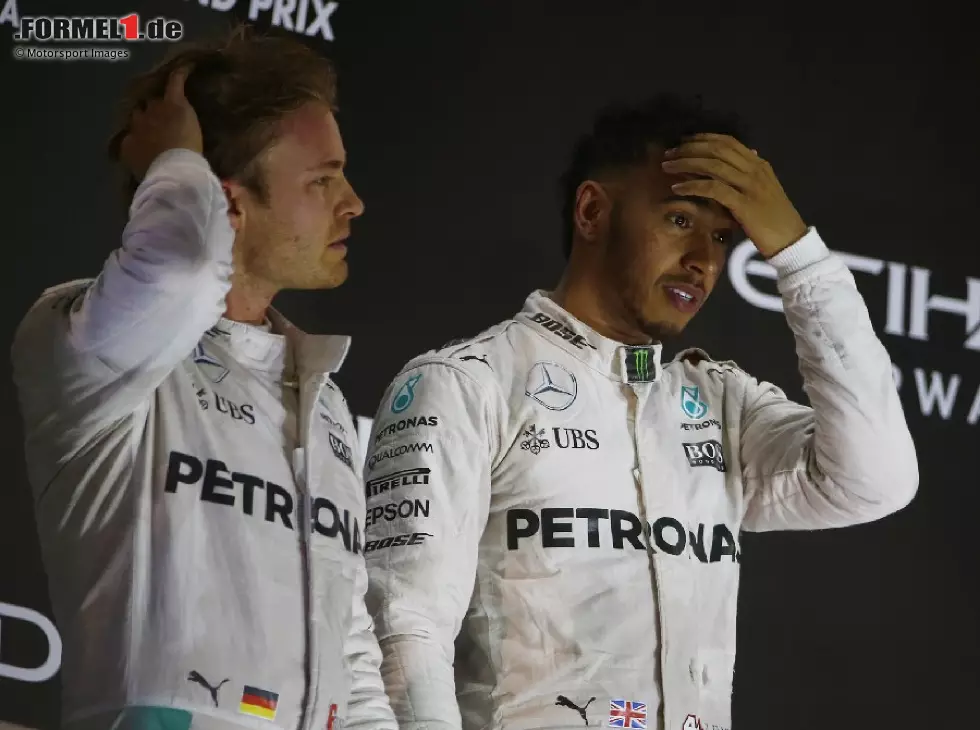 Lewis Hamilton und Nico Rosberg beim Formel-1-Finale 2016 in Abu Dhabi Foto zur News: Lewis Hamilton und Nico Rosberg beim Formel-1-Finale 2016 in Abu Dhabi