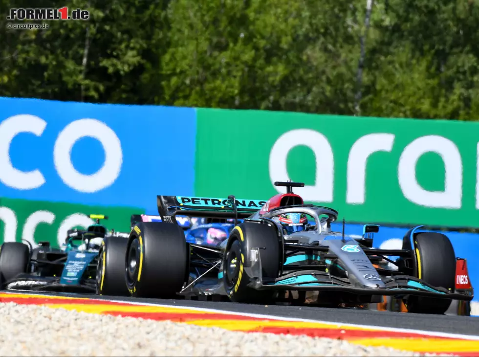 Foto zur News: George Russell (Mercedes W13) beim Formel-1-Rennen in Belgien 2022
